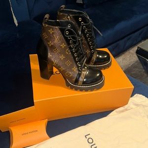 Louis Vuitton Star Trail Ankle Boot